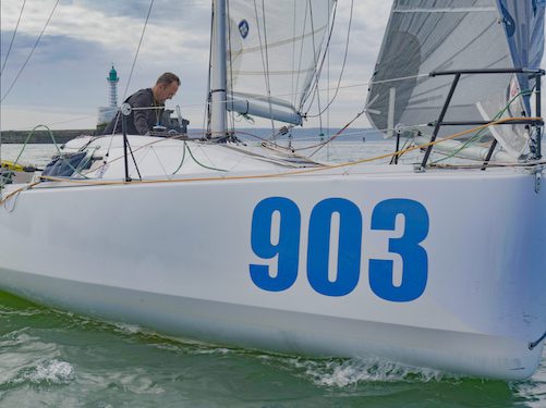 photo drone bateau devant 903